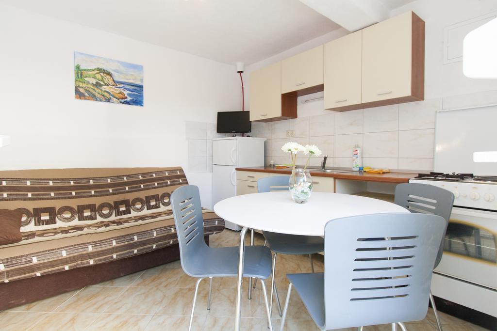 Apartment Mikulic Duće المظهر الخارجي الصورة