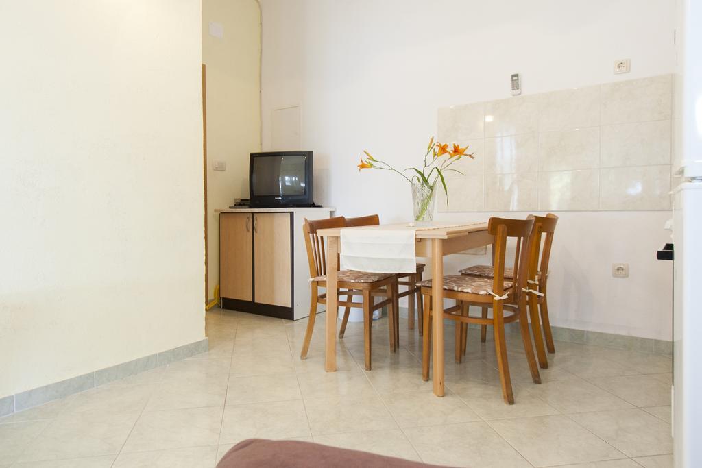 Apartment Mikulic Duće المظهر الخارجي الصورة