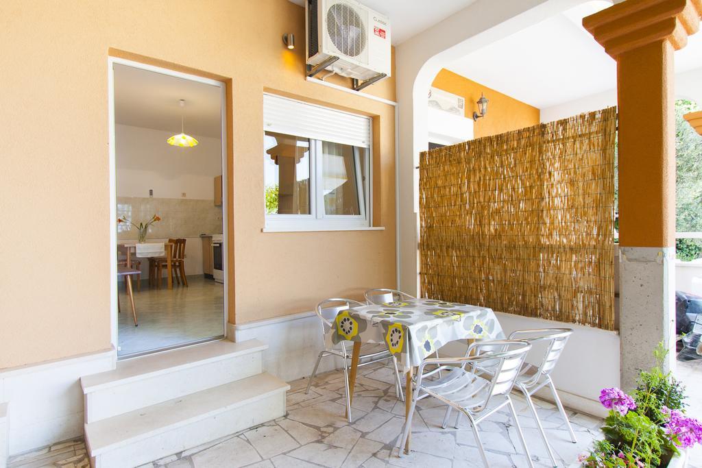 Apartment Mikulic Duće المظهر الخارجي الصورة