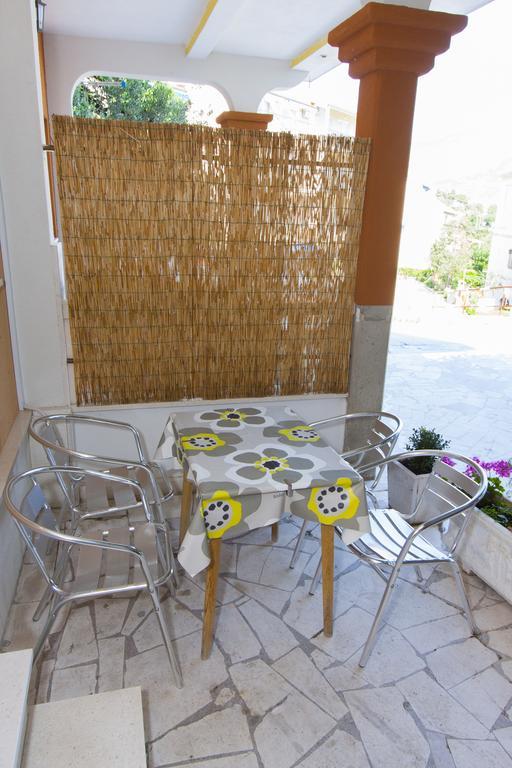 Apartment Mikulic Duće المظهر الخارجي الصورة